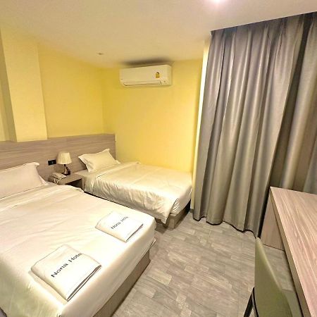 Nona Hotel, Bangkok Makkasan 外观 照片
