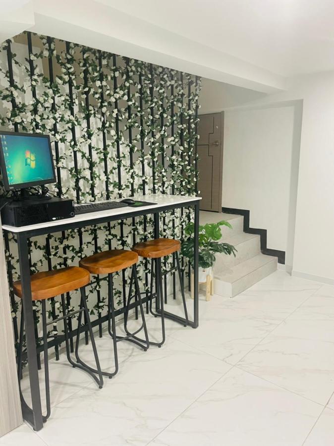 Nona Hotel, Bangkok Makkasan 外观 照片