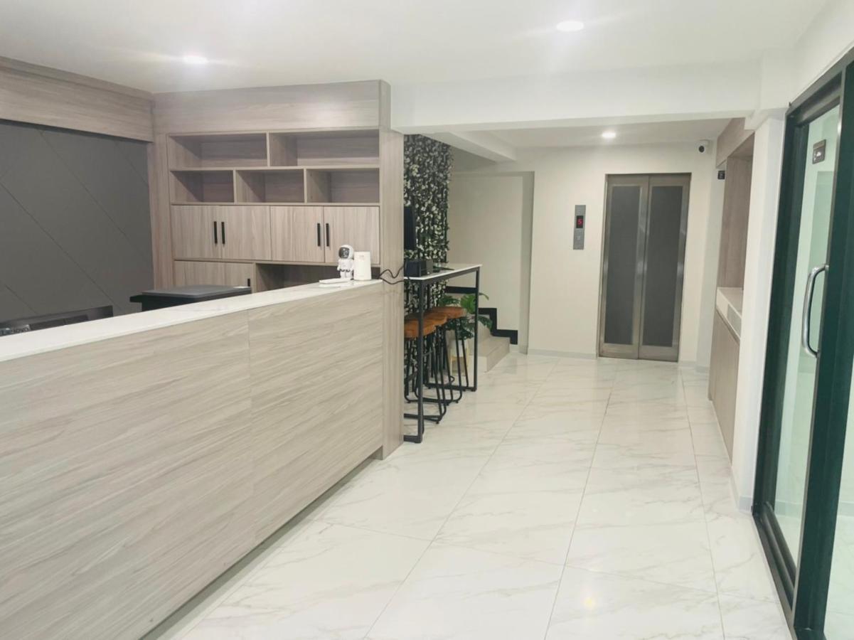 Nona Hotel, Bangkok Makkasan 外观 照片