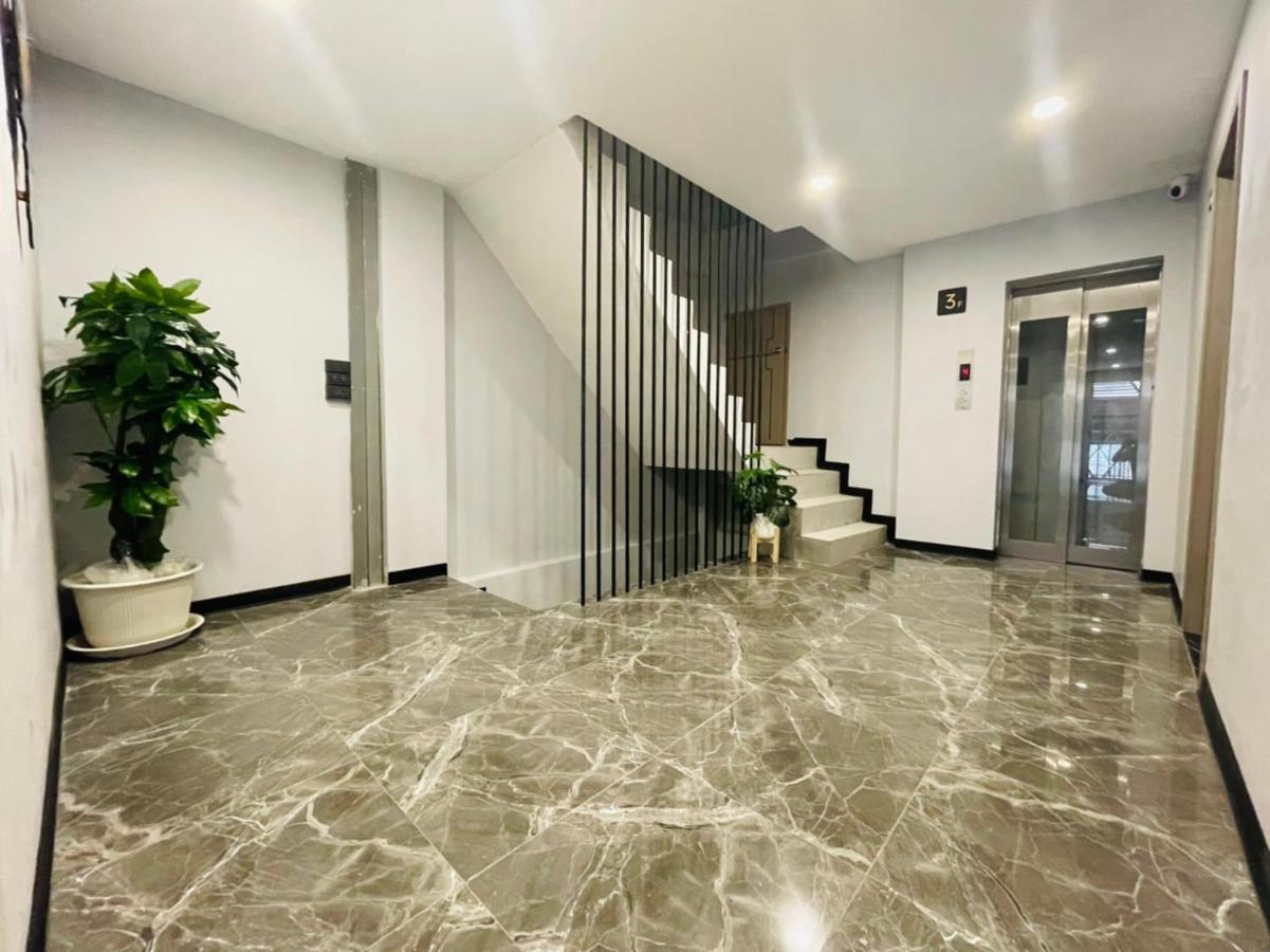 Nona Hotel, Bangkok Makkasan 外观 照片