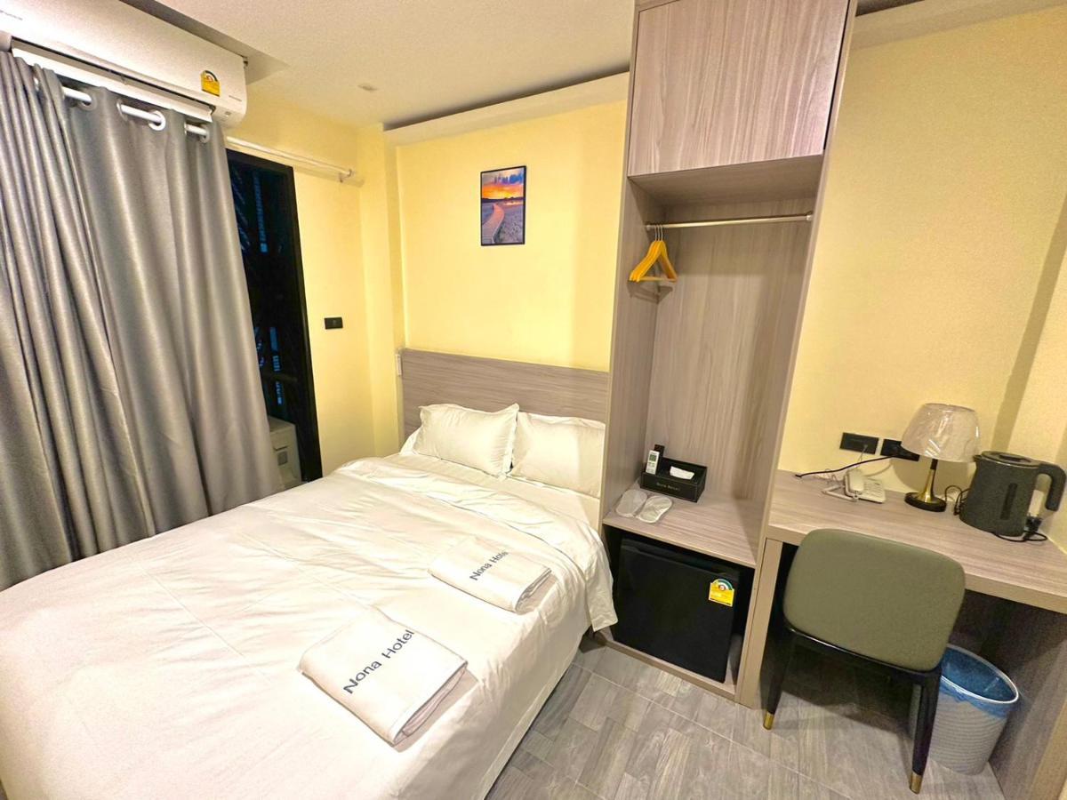 Nona Hotel, Bangkok Makkasan 外观 照片